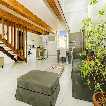 Sliema, Guest House. Theoria Travel بيت ضيافة
