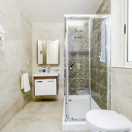 Sliema, Guest House. Theoria Travel * سليمة