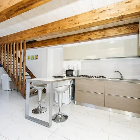 Sliema, Guest House. Theoria Travel بيت ضيافة *