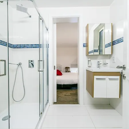 Sliema, Guest House. Theoria Travel *