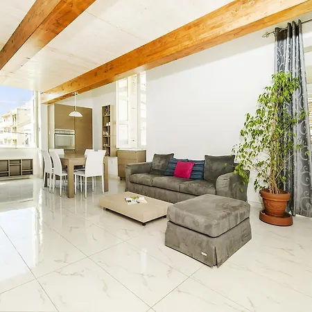 بيت ضيافة Sliema, Guest House. Theoria Travel سليمة