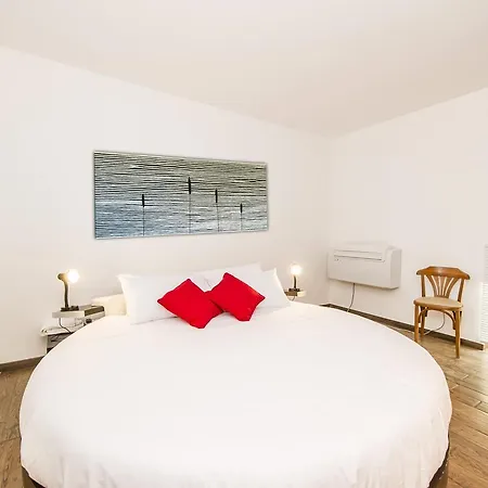 Sliema, Guest House. Theoria Travel * سليمة